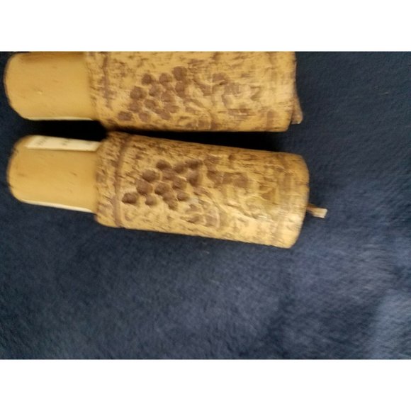 wine bottle dripping candles set of three 2.5 cm by 7.3 cm leaf and grape design - Picture 2 of 5